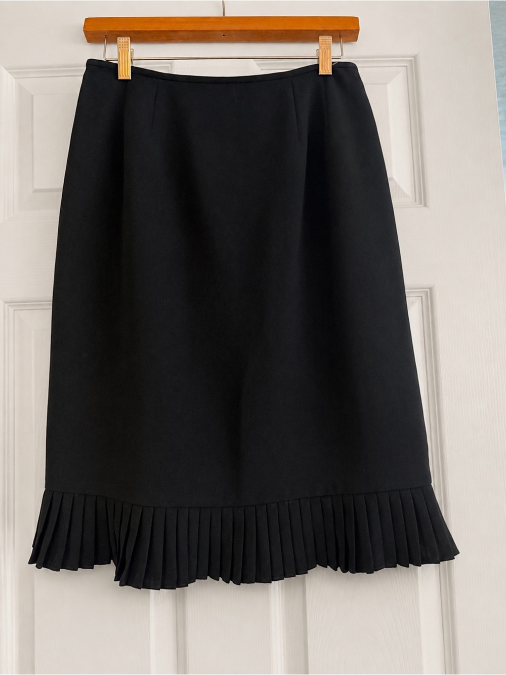 Le Suit Petite 6P Black Pleated Hem Skirt Lined Career Office Midi Pencil Skirt